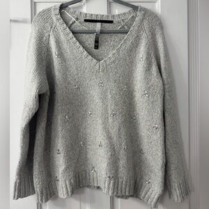 Kensie Light Gray V-Neck Sweater
